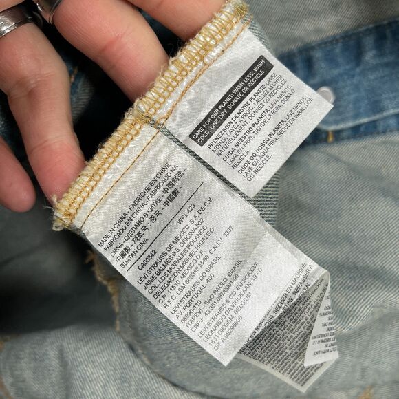 Levis Denim Trucker Vest Mens XL Blue Distressed Acid Wash Western Jacket 2013 - Picture 11 of 14